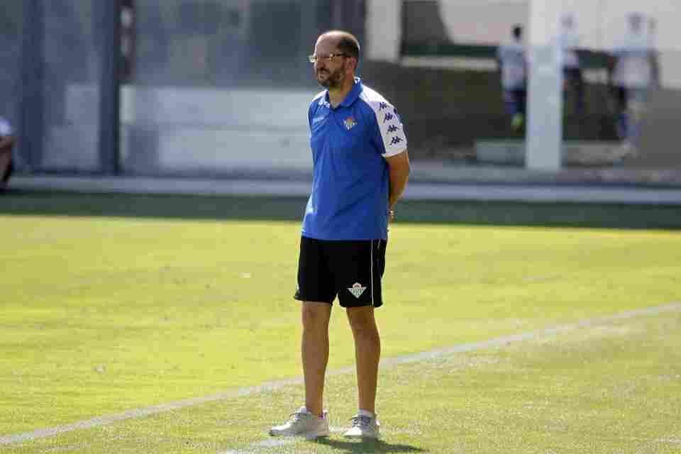 José Juan Romero: "Tenemos que seguir en la misma línea y con los pies en el suelo"