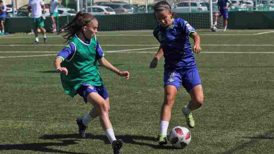 El Real Betis Féminas vuelve al trabajo con la mente puesta en el duelo ante el Levante