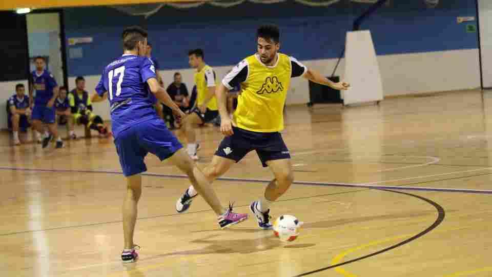 Partido de entrenamiento ante el Sussex Futsal inglés en una nueva sesión de trabajo