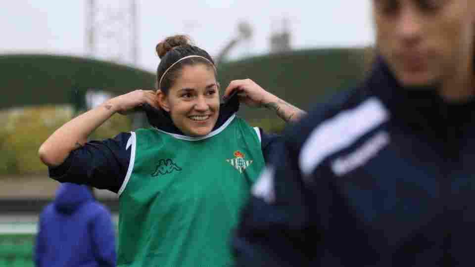 Willy, novedad en la vuelta al trabajo del Real Betis Féminas