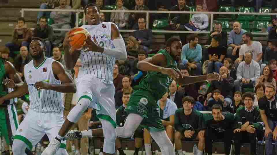 CRÓNICA | Partido a partido, victoria a victoria (72-77)