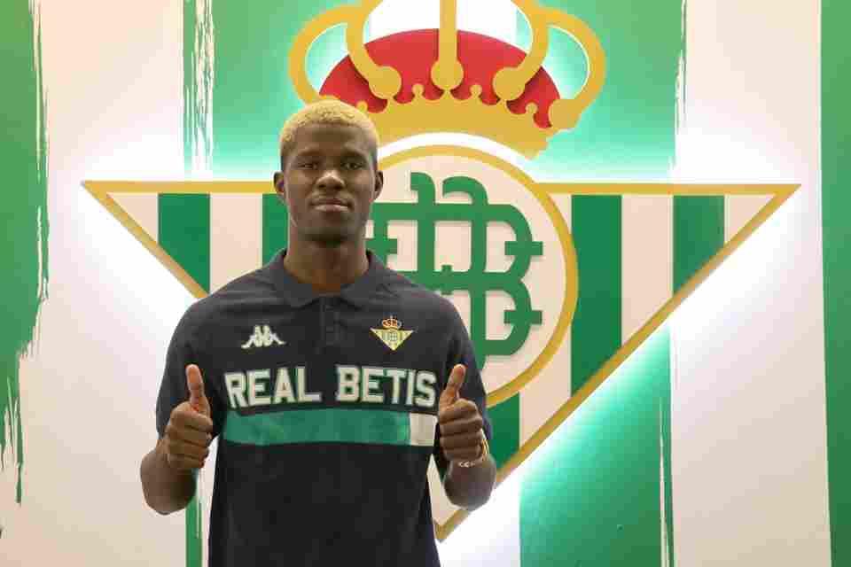 El Betis Deportivo incorpora a Paul Akouokou