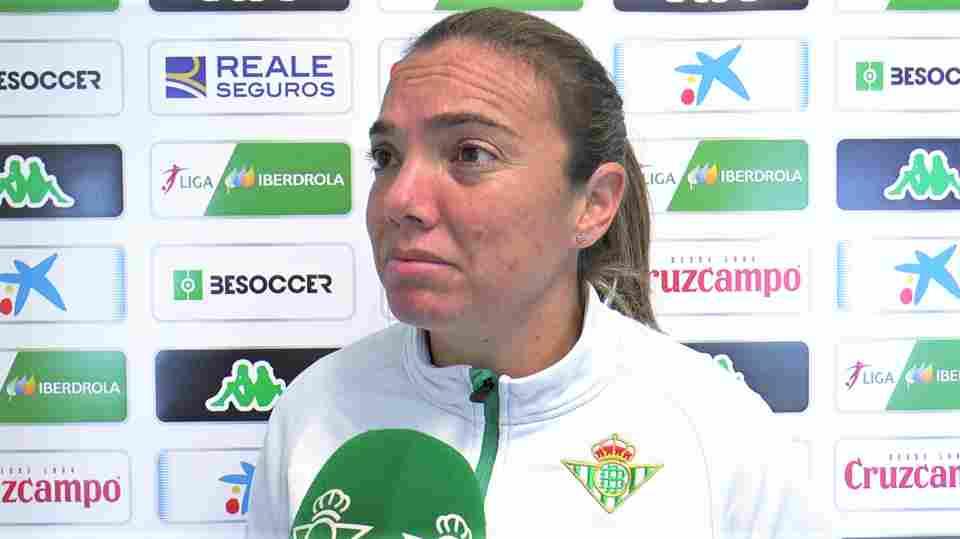 María Pry: "Llegamos al derbi en muy buen momento"