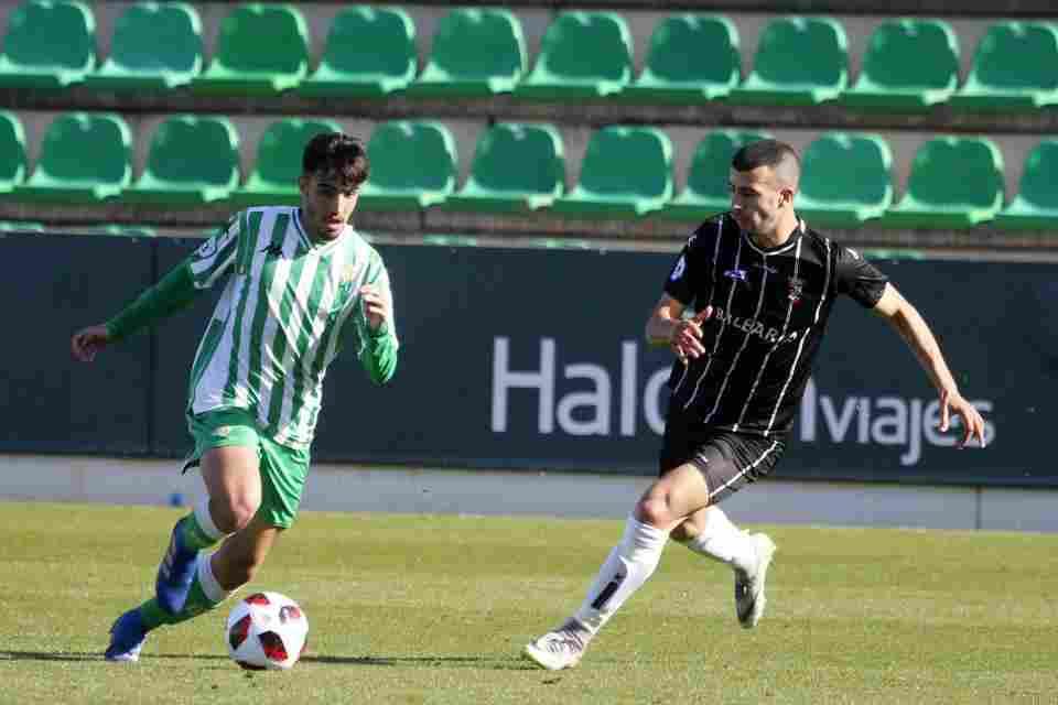 CRÓNICA | El Betis Deportivo cierra el año con una derrota ante el Ceuta (0-2)