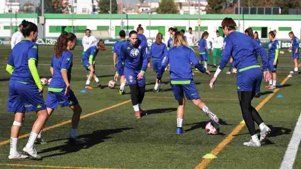 Vuelta a los entrenamientos tras el brillante triunfo en Tenerife