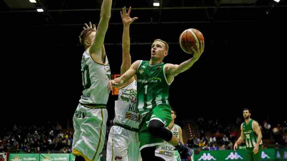 CRÓNICA | Todos juegan, todos ganan, todos disfrutan (84-65)