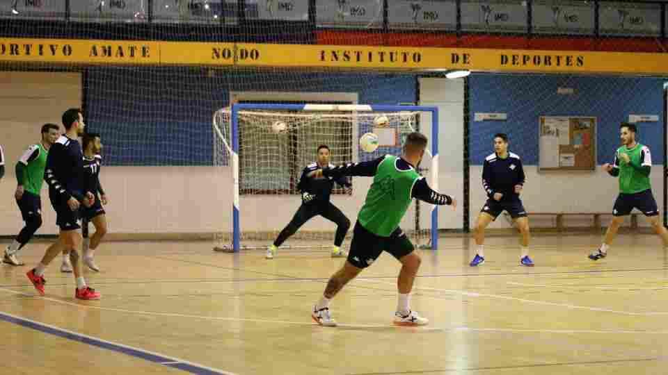 El Real Betis Futsal vuelve al trabajo y ya prepara el duelo contra Santiago FS