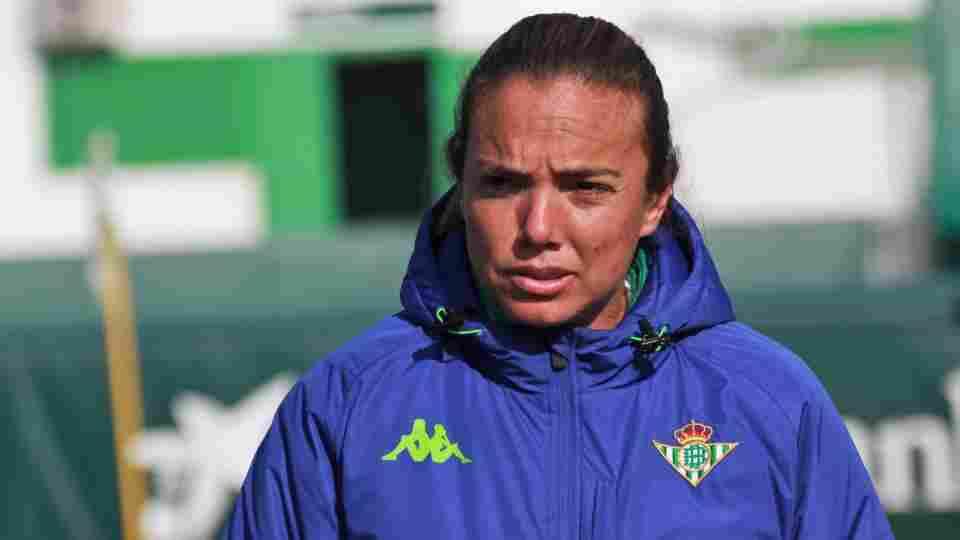María Pry: "Hemos hecho muchas cosas positivas para conseguir los tres puntos"