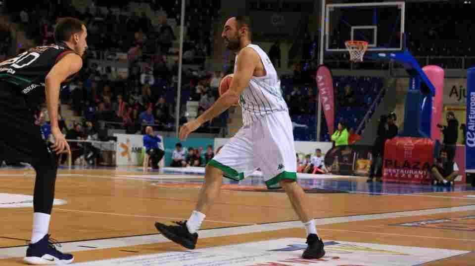 CRÓNICA | Un mal día y fin a la racha triunfal (92-58)