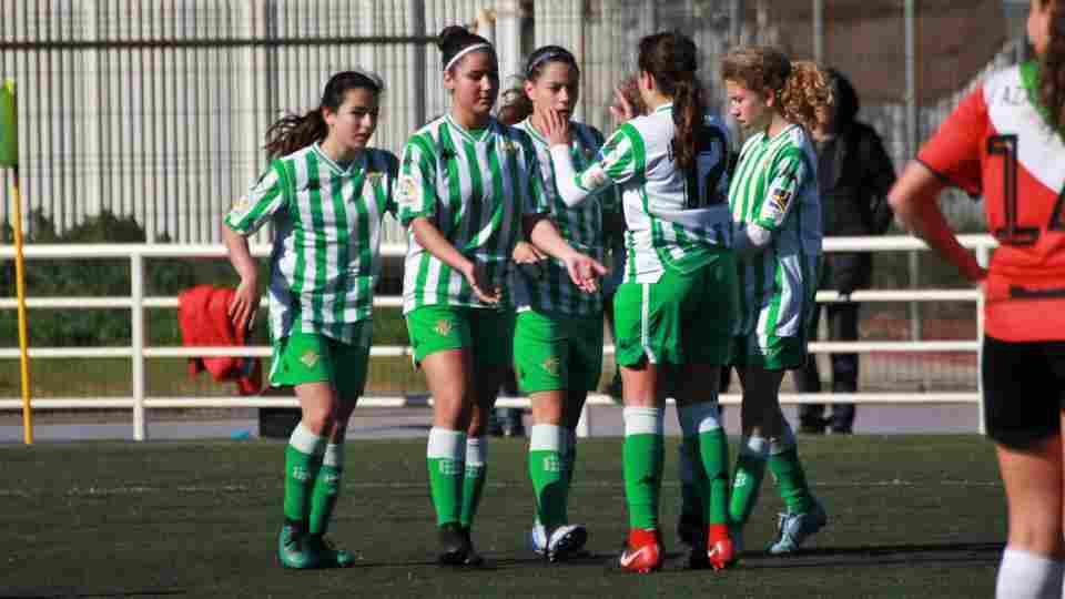Dos de dos con la guinda del derbi para el cadete del Real Betis Féminas