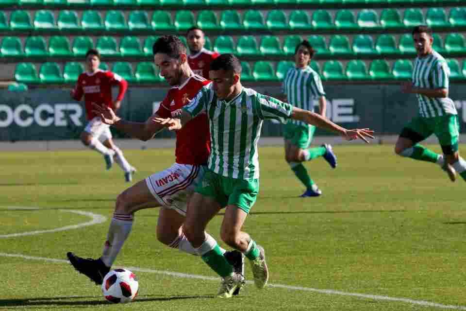 El partido Betis Deportivo-CD Cabecense, el sábado a las 17:00h en la Ciudad Deportiva Luis del Sol