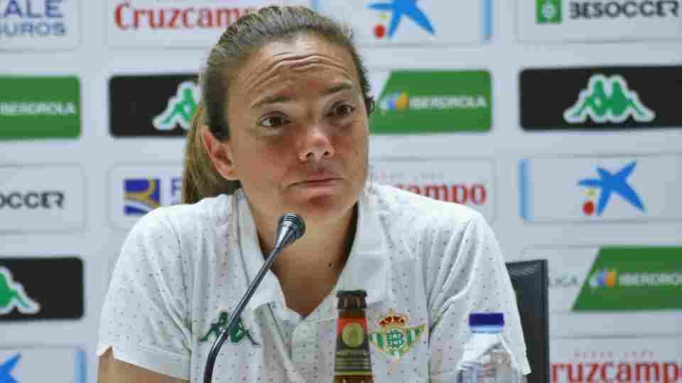 María Pry: "El equipo sigue jugando muy bien"