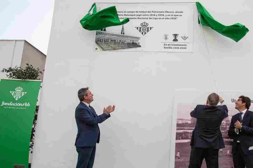 El Real Betis conmemora el siglo del campo del Patronato Obrero