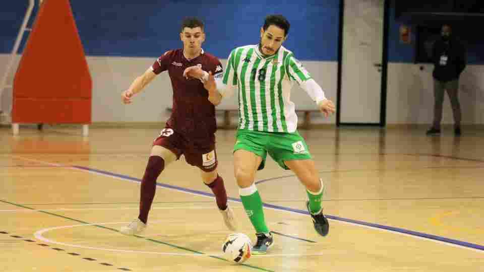 PREVIA | Luchas paralelas en el derbi andaluz
