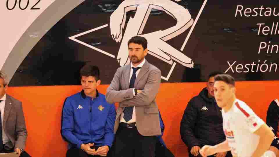 Daniel Ibañes: "Hemos tenido muchas ocasiones, pero ellos han finalizado mejor"