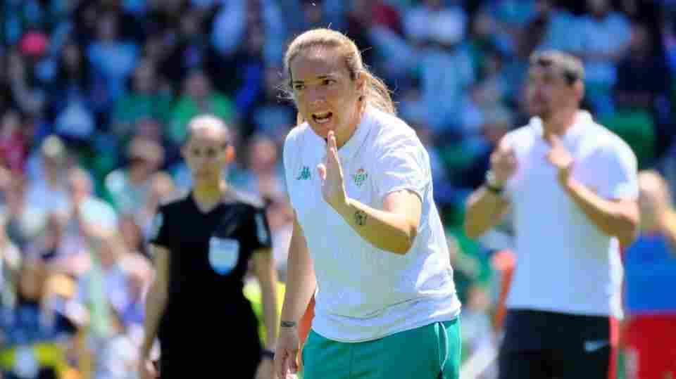 María Pry: "Hay que quitarse el sombrero con la afición"