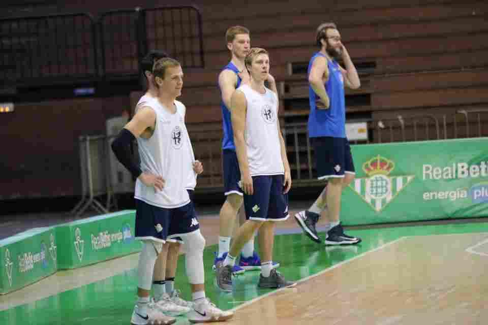 Vuelta a los entrenamientos para preparar el último partido de la temporada 