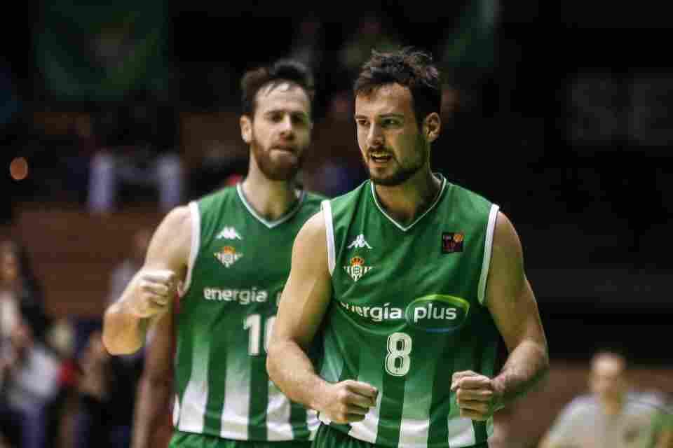 Lluís Costa se marcha cedido a Obradoiro hasta final de temporada 