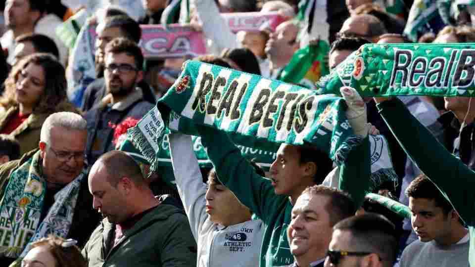 Los abonados podrán adquirir sus entradas para el playoff también en la Oficina de Atención al Bético durante hoy y mañana