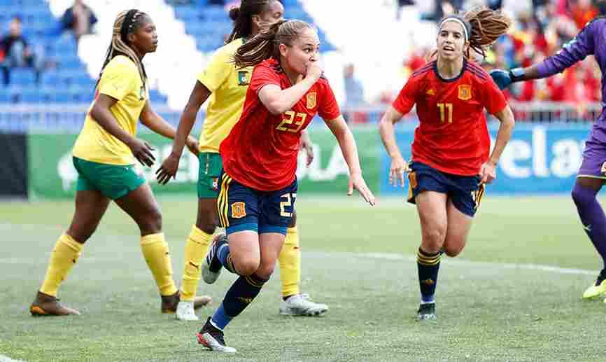 Irene Guerrero, con un gol, y Rocío Gálvez, partícipes del triunfo de la selección española ante Camerún (4-0)