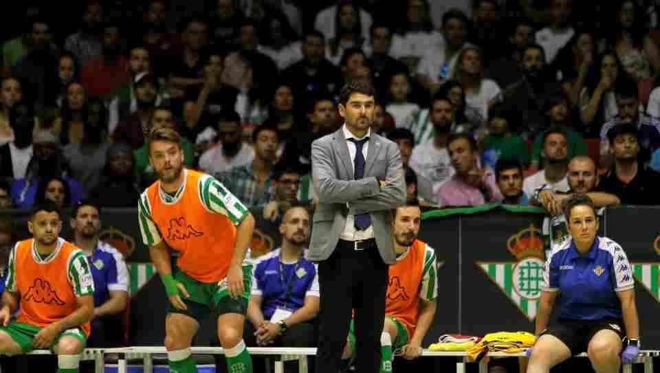 Daniel Ibañes: "Toca pensar en el domingo e intentar pasar la eliminatoria"