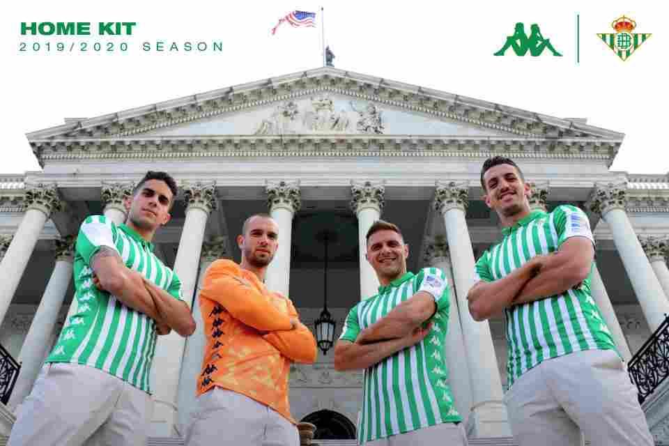 El Real Betis presenta su nueva equipación para la próxima temporada