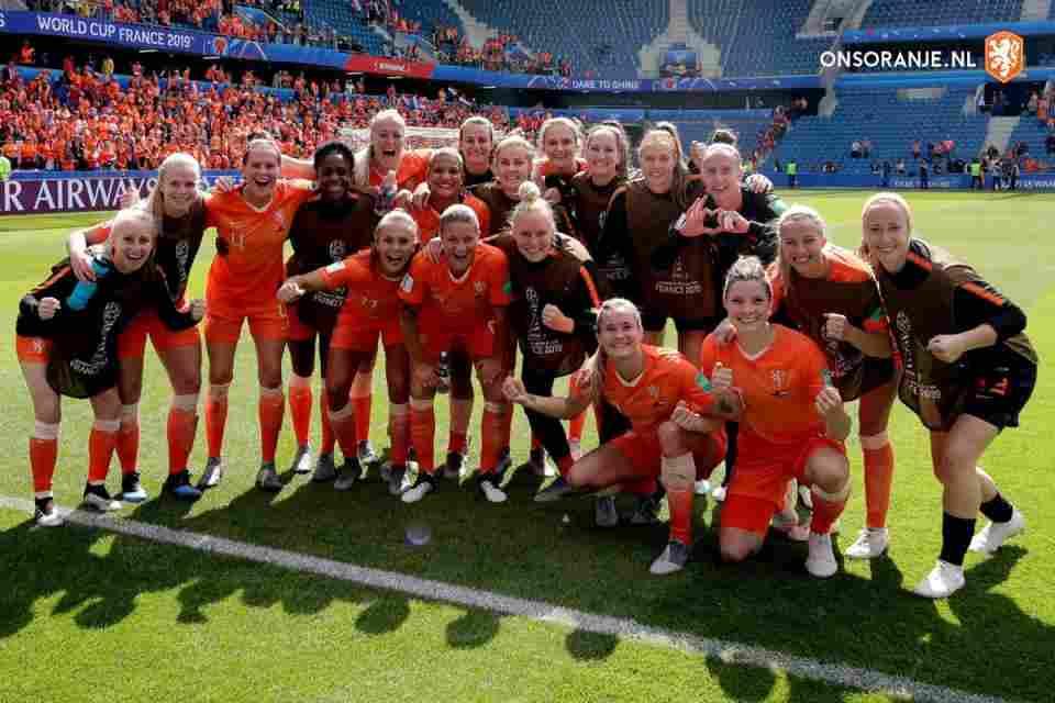 Merel participa en el estreno victorioso de Holanda en el Mundial ante Nueva Zelanda (1-0)