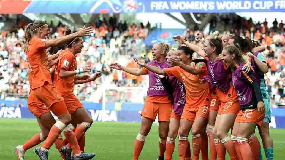 Merel van Dongen, titular en un nuevo triunfo de Holanda en el Mundial