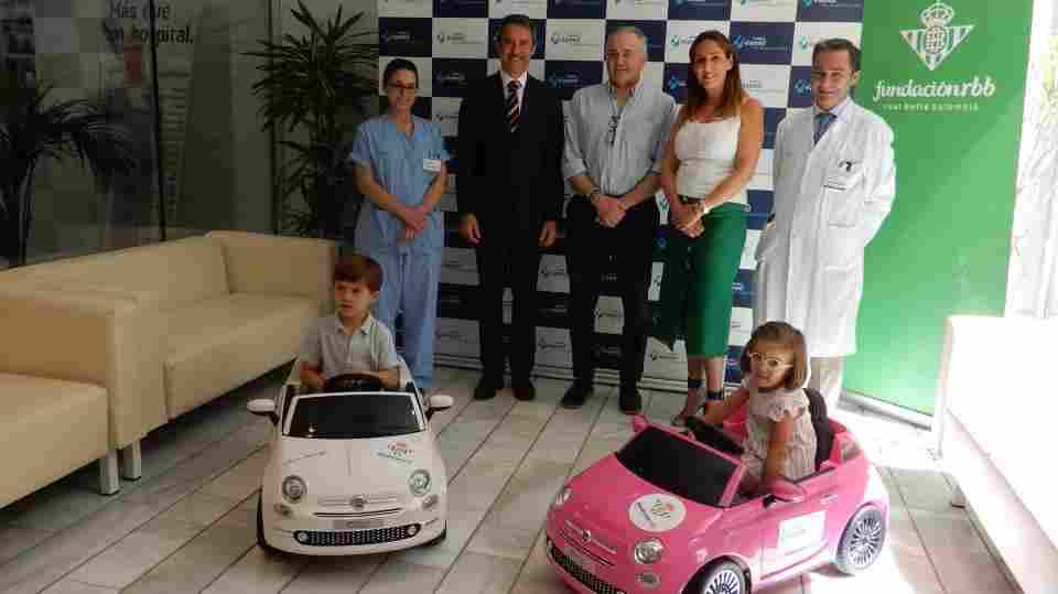 La Fundación y Motor Village donan dos coches eléctricos para los niños ingresados del Hospital Viamed Santa Ángela de la Cruz