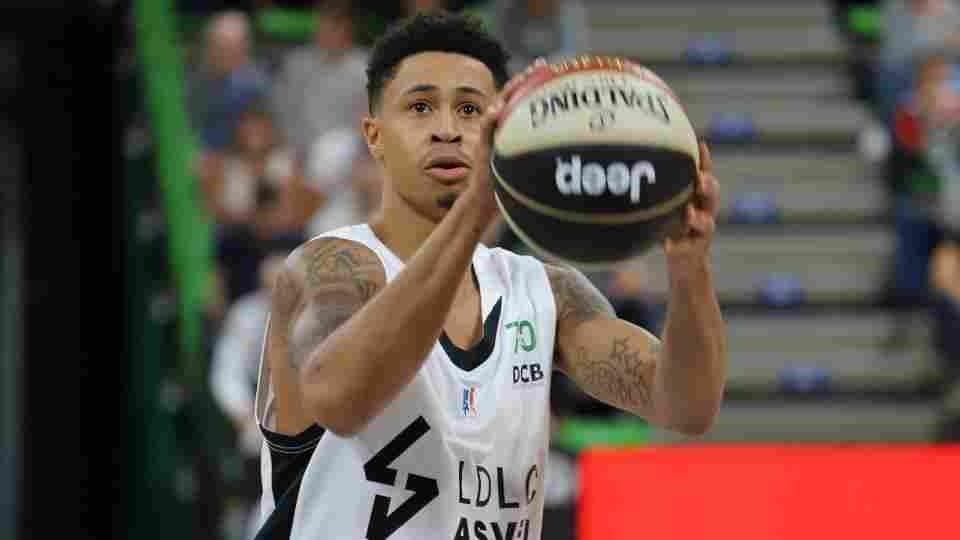 A.J. Slaughter: "Estoy muy emocionado de unirme al Betis"