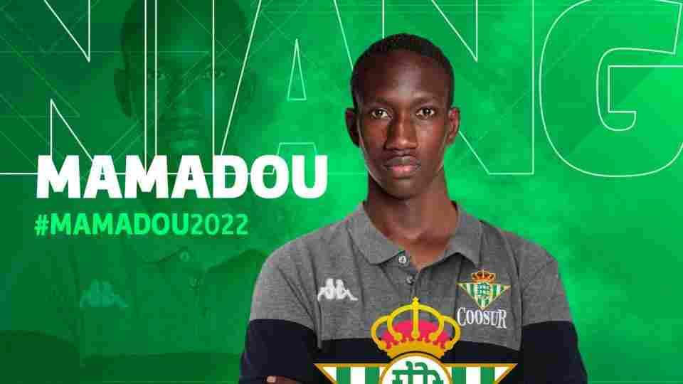 Mamadou Niang, tercer fichaje del Coosur Real Betis para la próxima temporada