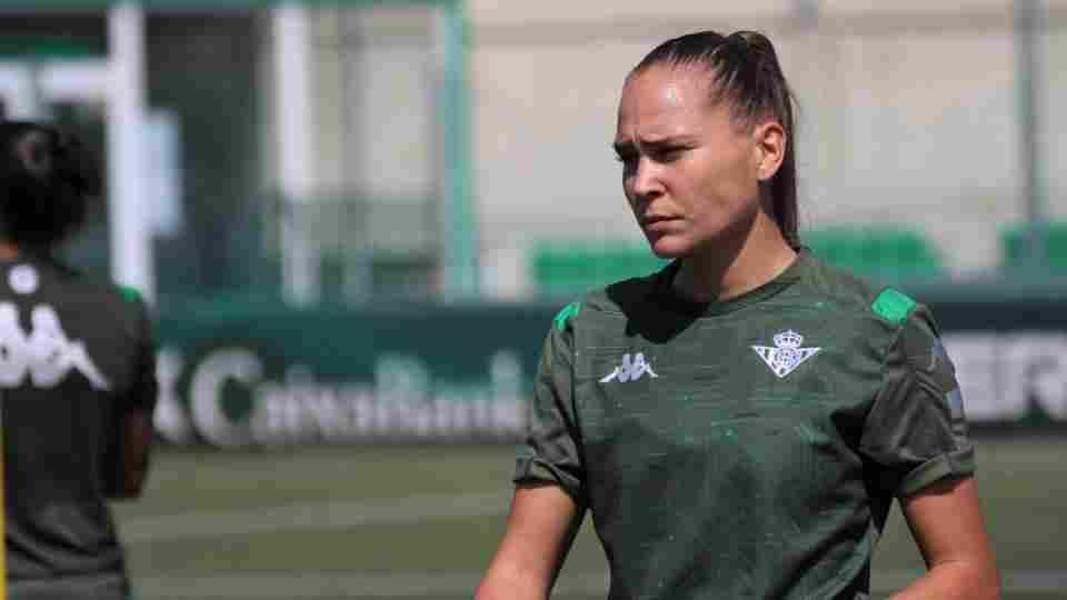Irene Guerrero, novedad en la vuelta al trabajo del Real Betis Féminas