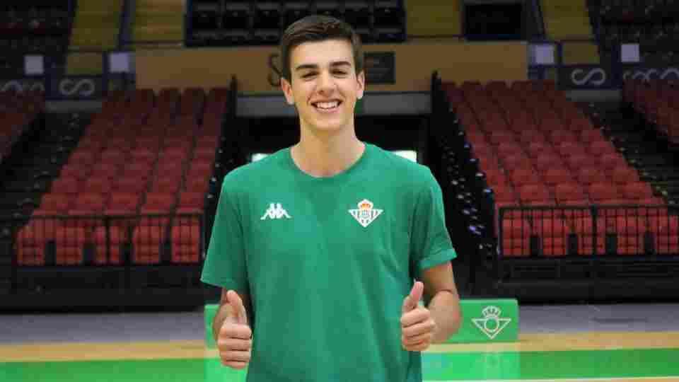 El jugador luso Diogo Seixas se incorpora al cadete del Coosur Real Betis