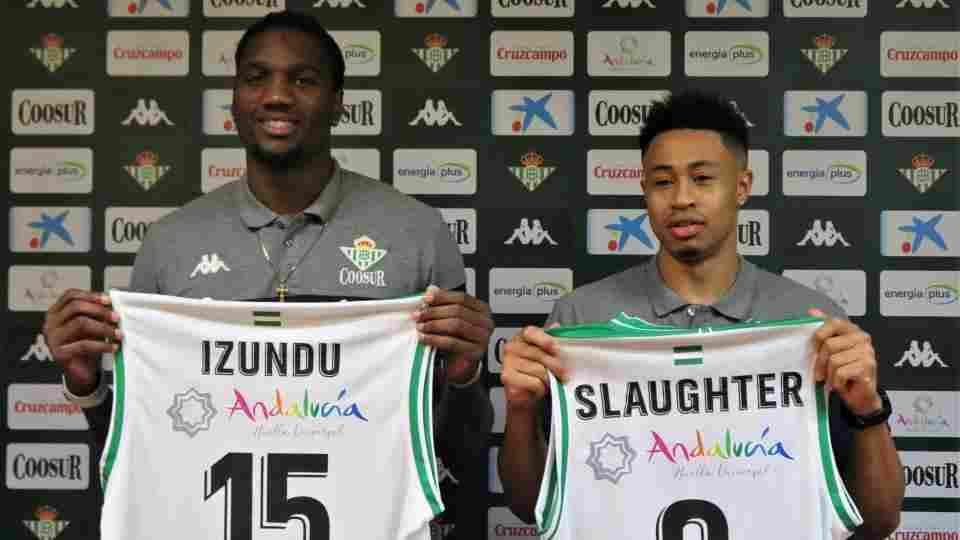 Presentación oficial de los jugadores AJ Slaughter y Ebuka Izundu