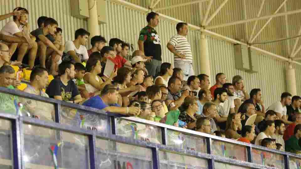 Entrada gratuita para el partido de esta tarde contra Santiago Futsal