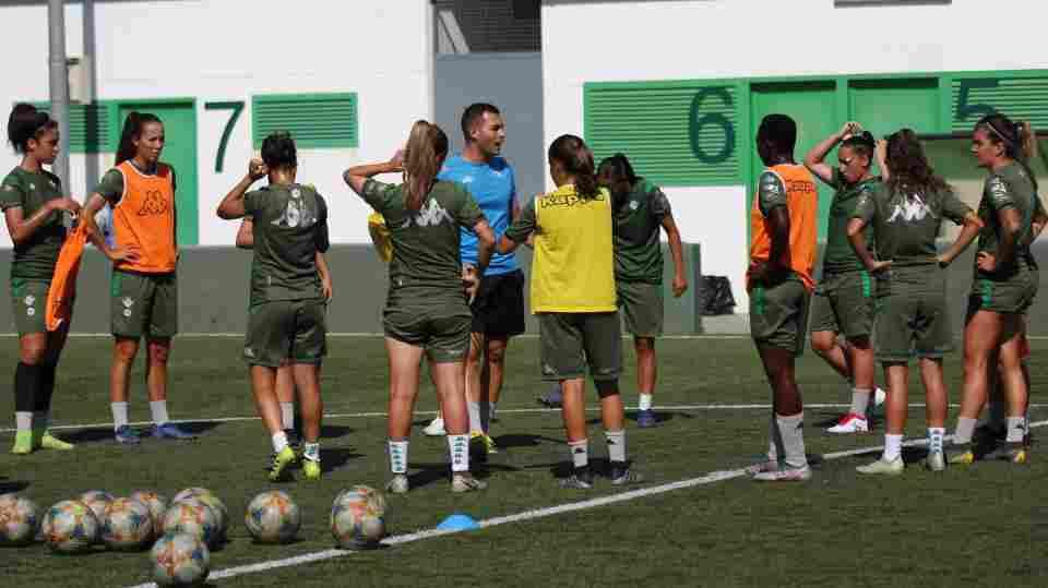 Plan de entrenamiento del Real Betis Féminas con la vista puesta en el Athletic Club