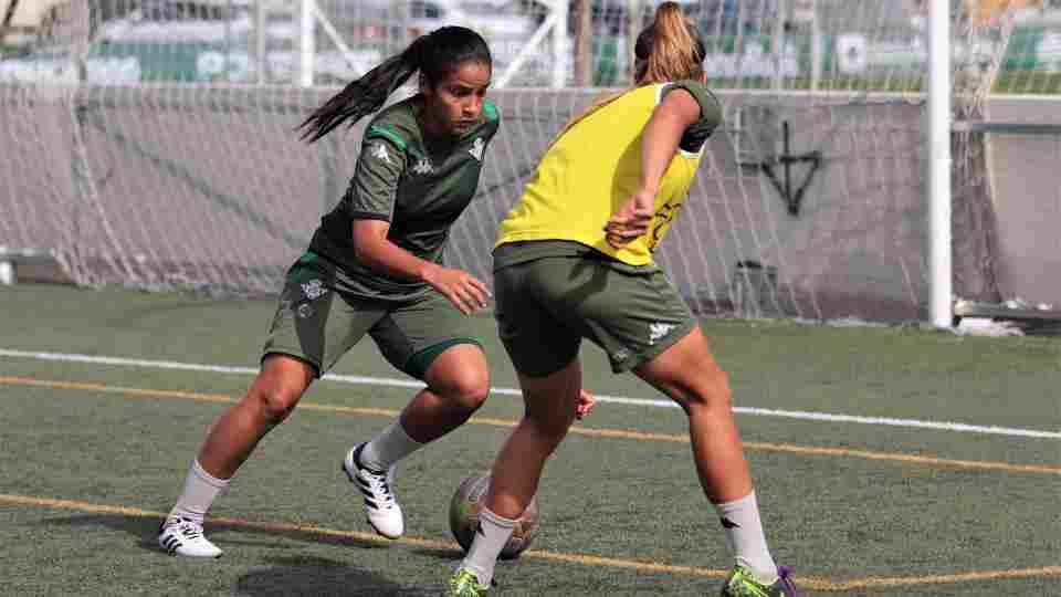 El Real Betis Féminas regresa mañana a los entrenamientos ya sin las internacionales