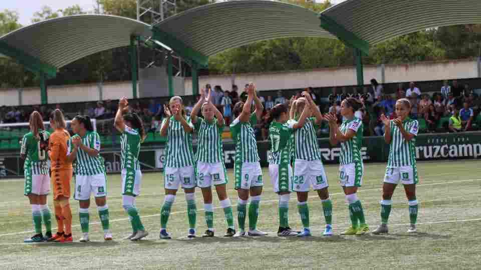 Entradas a tres euros para los abonados del Real Betis para el derbi femenino hasta completar aforo
