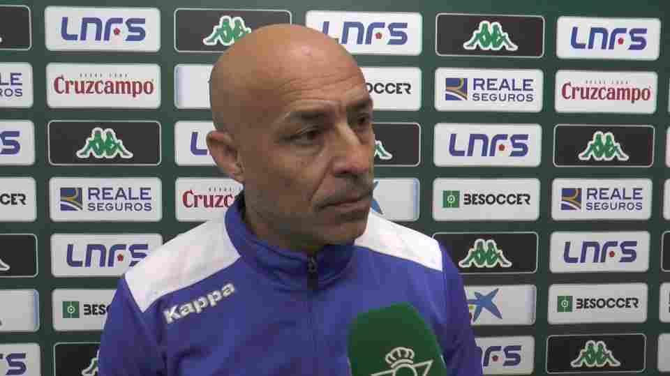 Juanito: "El equipo afronta el partido con mucha ilusión"