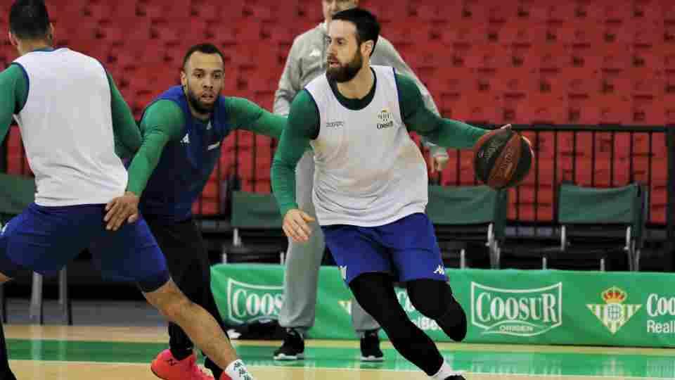 El Coosur Real Betis ya prepara el partido del Real Madrid