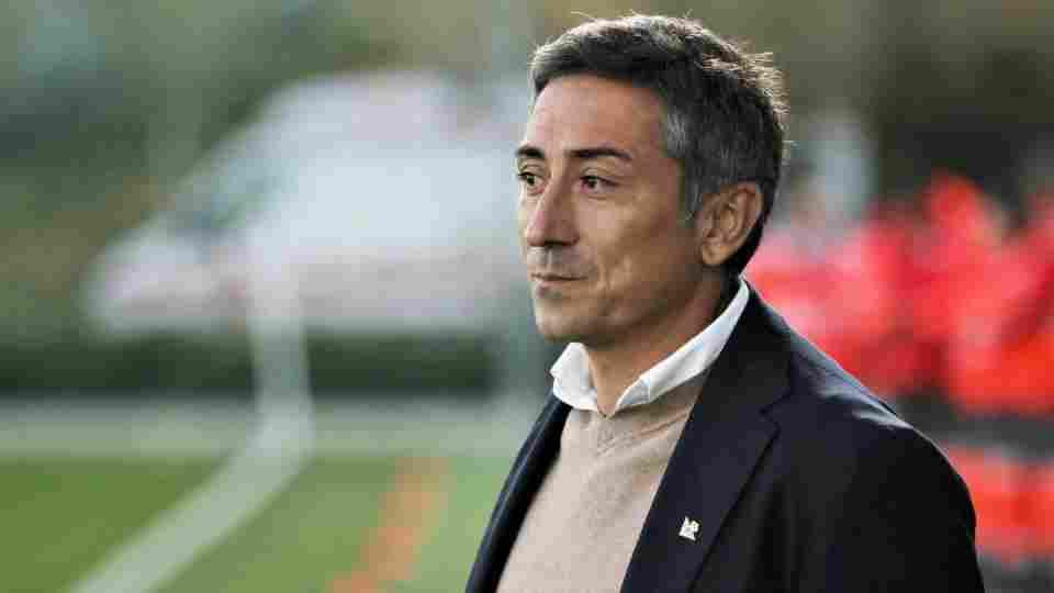 Antonio Contreras deja de ser entrenador del Real Betis Féminas 