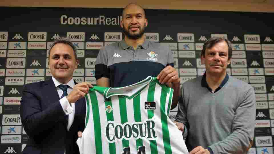 El Coosur Real Betis presenta a Jerome Jordan