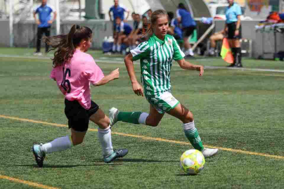 Empate sin goles del filial en el regreso a la competición