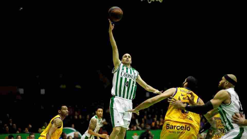 PREVIA | Un derbi para continuar la escalada