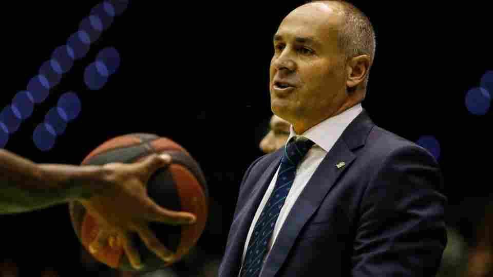 Curro Segura: "Estamos dolidos por la derrota y por la forma"