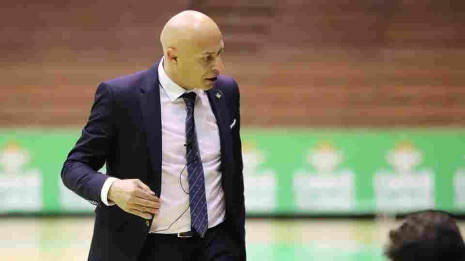 Juanito: "Creo que el equipo ha interpretado el partido a la perfección"
