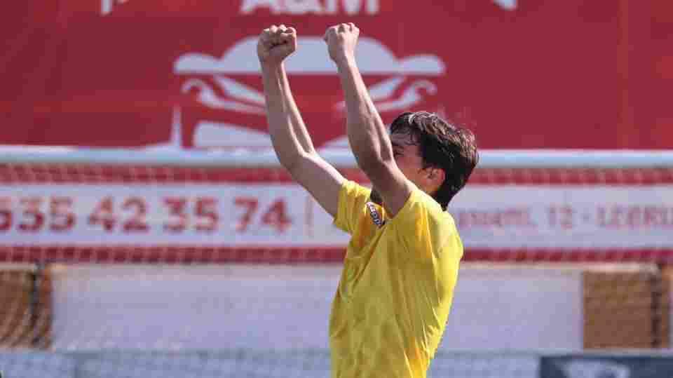 CRÓNICA | El Betis Deportivo gana en Lebrija y acecha el liderato (0-2)