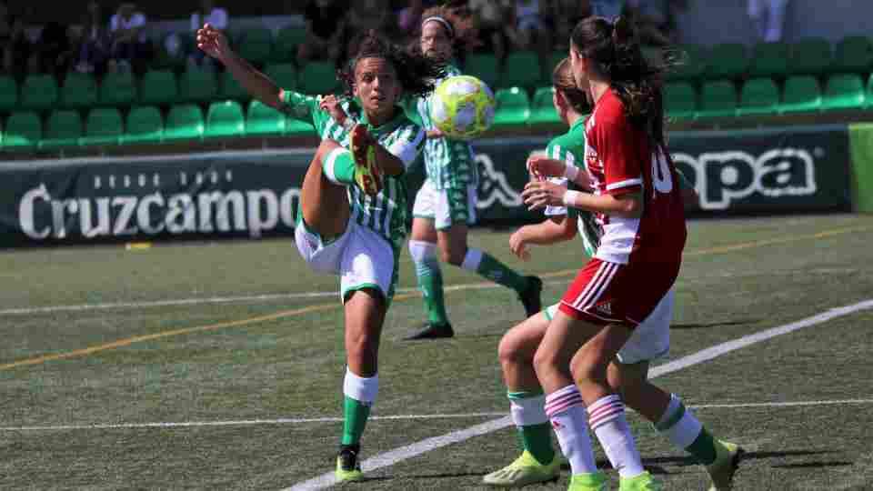El filial se hace más líder tras llevarse el duelo ante el Sporting de Huelva