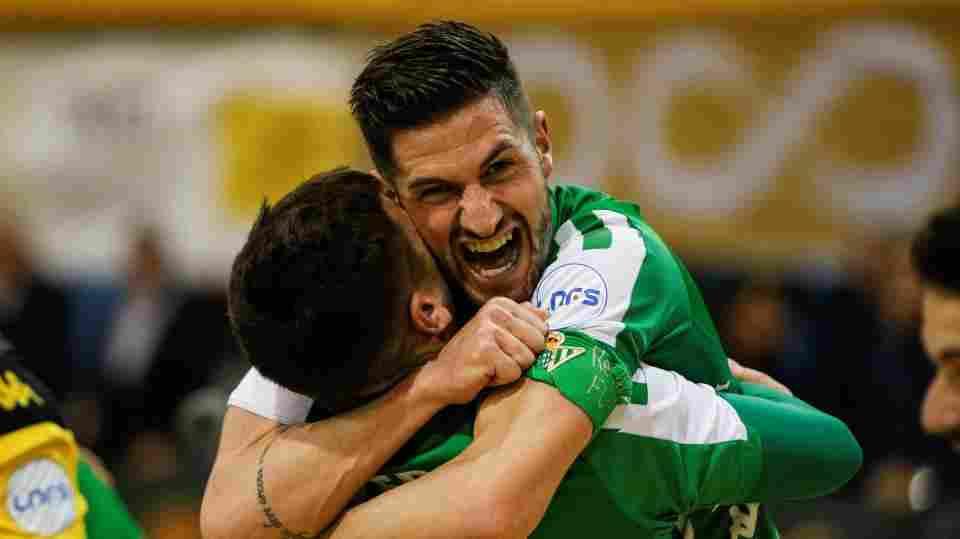 CRÓNICA | Un triunfo para la historia (2-1)