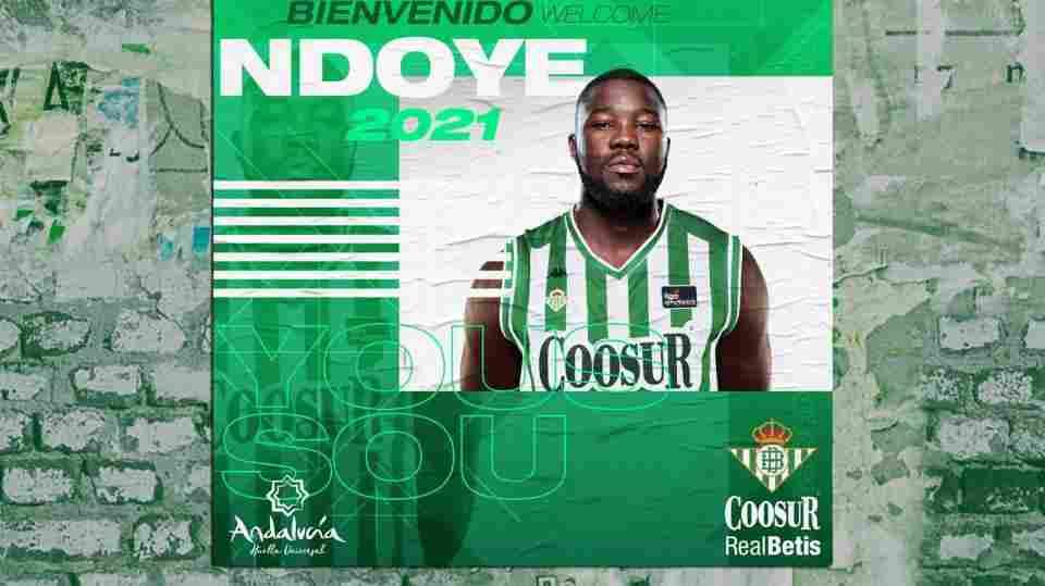 El Coosur Real Betis llega a un principio de acuerdo con Youssou Ndoye